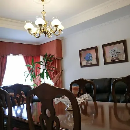 Piso Espacioso En El Centro Con Plaza De Garage Ribeira