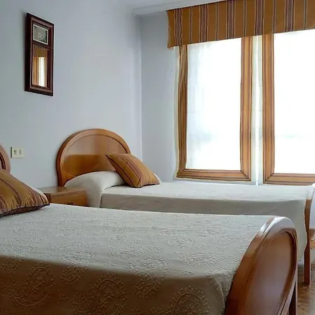Piso Espacioso En El Centro Con Plaza De Garage Apartment Ribeira