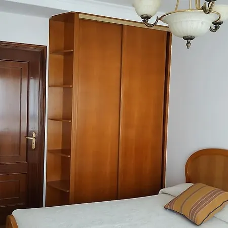 Apartment Piso Espacioso En El Centro Con Plaza De Garage Ribeira