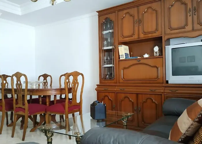 Piso Espacioso En El Centro Con Plaza De Garage Apartment *