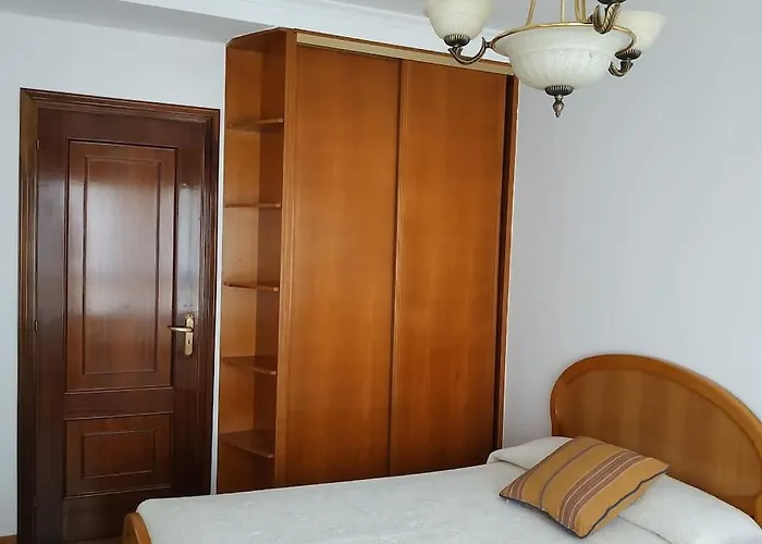 Apartment Piso Espacioso En El Centro Con Plaza De Garage Ribeira